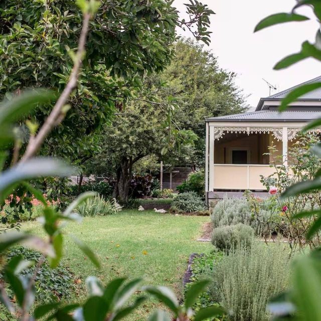 Auntie Eileen's is a charming cottage built in the 1890's. She is surrounded by a cottage garden and has paddocks in which resident farm animals roam. In the mornings you can join in feeding a cast of feathered and furred characters. From Auntie Eileen's verandah there are views of the Upper River and the Valley's escarpment. A gentle stroll from the village, Auntie Eileen's can provide a gentle farm experience for families, a place for downtime with friends or a romantic getaway for two. Bookings direct via www.auntie-eileens.com.au @auntie.eileens