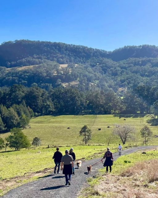 "What a wonderful weekend we had. Good friends having the best time! ❤️" Ben DaviesBroger's End Kangaroo Valley is one of our dog friendly stays. Pooches need holidays too!!We love seeing everyone in the family enjoying their stay in Kangaroo Valley.#happy #travel #smile #dogsofinstagram #kangaroovalley #shoalhaven @brogersend @visitshoalhaven