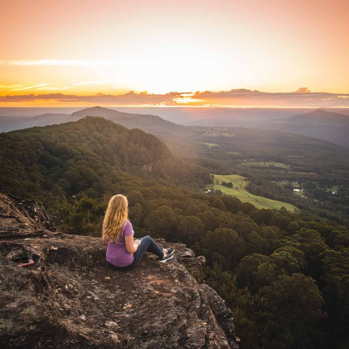 Total Fire Ban ⛔️We ask all visitors to Kanagroo Valley be aware that we are experiencing wild weather this weekend. Please respect the total fire ban in place tomorrow. Follow @nswrfs for official updates. 📷 @walkmyworld